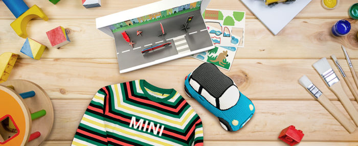 MINI スウェット、MINI ニット・カー、MINI ムービー・ステージ